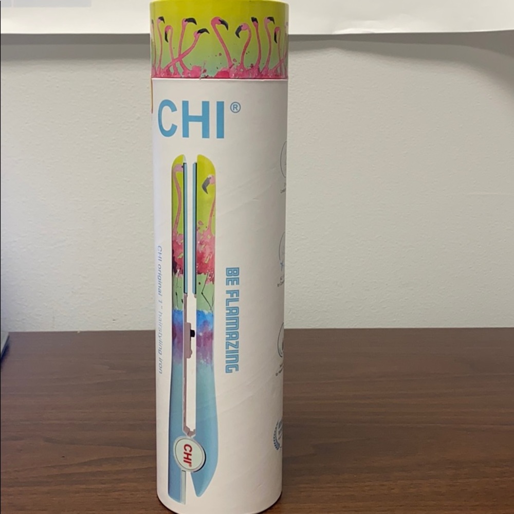 SOLD 🛑 NEW CHI Be Flamazing Flamingo 1” hair iron